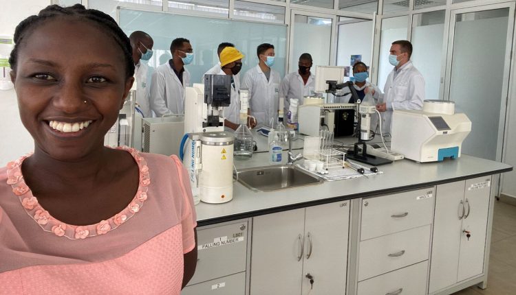 Sharing knowledge digitally